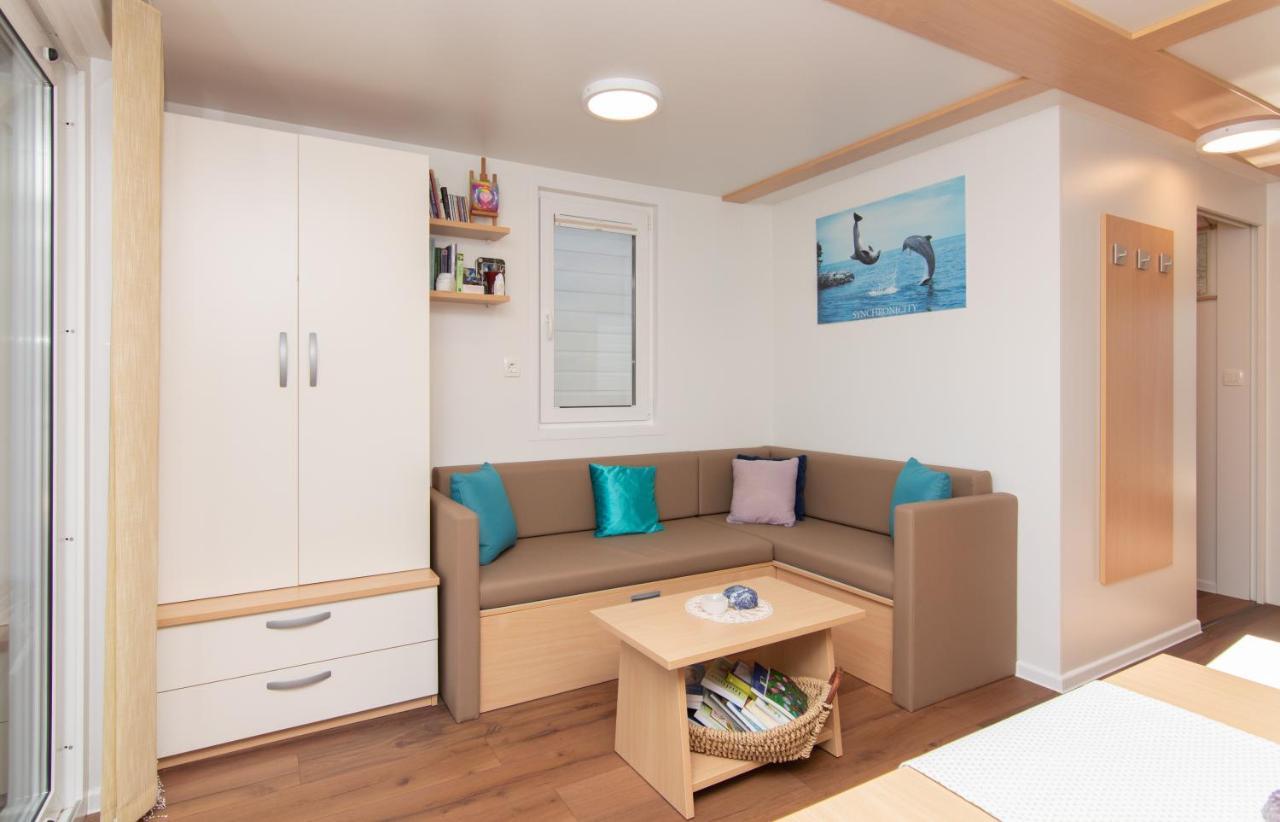 Eldamar Floating House Apartment *